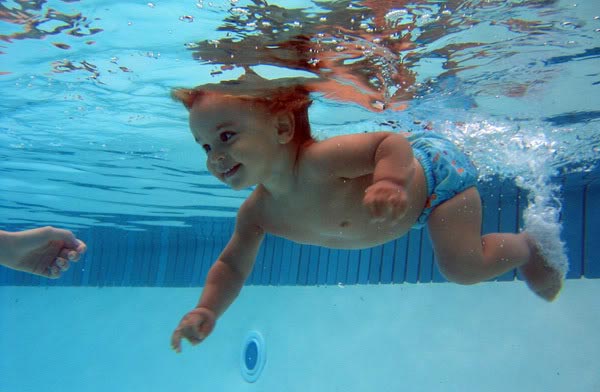 Piscina per bambini - nuoto precoce