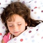 Regime dei bambini della giornata in estate Regime dei bambini della giornata in estate