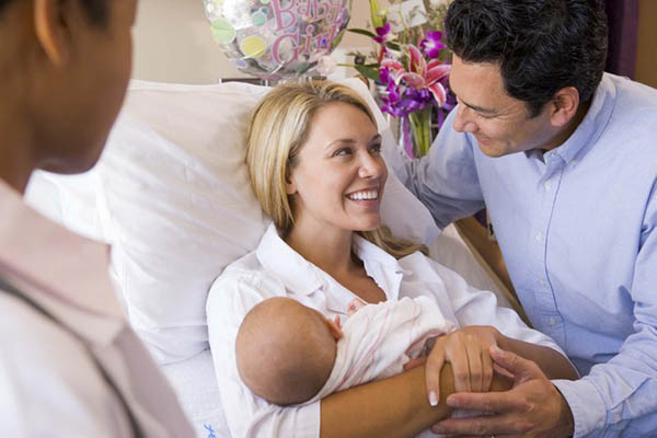 Questi segni, associati alla gravidanza e al parto, proteggeranno la madre e il bambino dal male