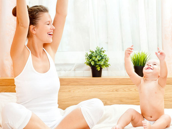 Giocare a Yoga: tre esercizi utili per il bambino