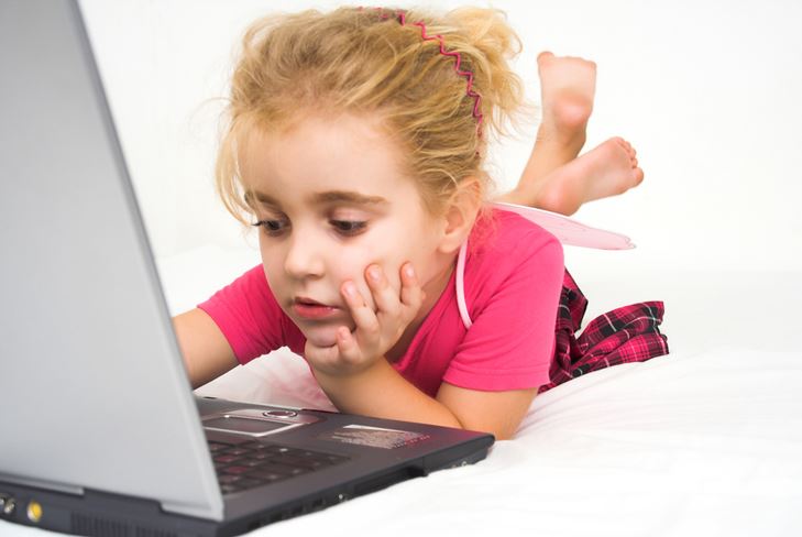 Come trovare un gioco per computer in sviluppo per un bambino