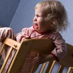 Come insegnare a un bambino di addormentarsi da sola Come insegnare a un bambino di addormentarsi da sola