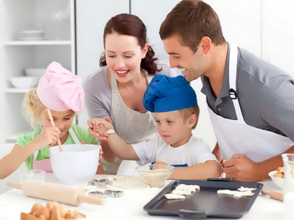 Come sollevare un bambino felice: tre regole per i genitori