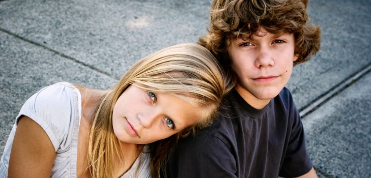 Come si manifesta l'età della transizione nei ragazzi e nelle ragazze?