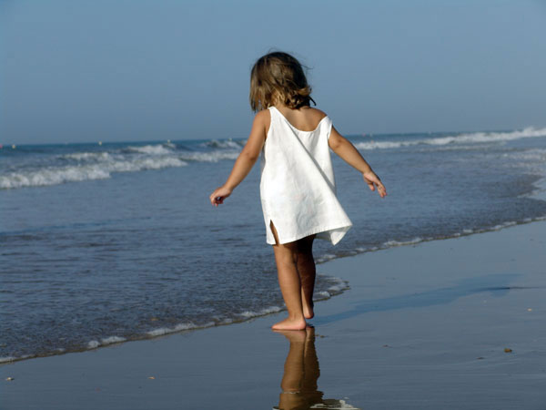 Sul mare con il bambino: per e contro