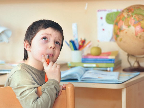 Neskuchnaya studio: come adeguatamente equipaggiare il posto di lavoro dello studente