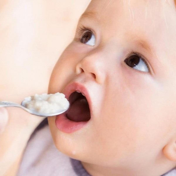 Menu di esempio per il bambino in 6,7-10 mesi