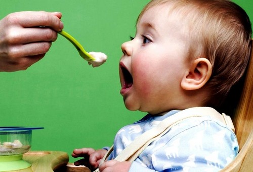 Sviluppo dei bambini in 10 mesi