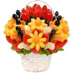 Bouquet di frutta con le proprie mani