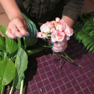 Mazzo di fiori con le proprie mani