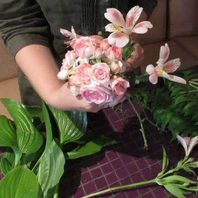 Mazzo di fiori con le proprie mani