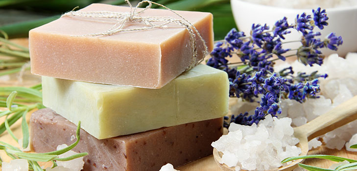 Produzione casalinga di sapone o sapone a casa