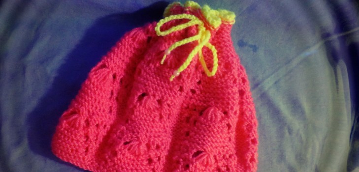 Master class sulla maglia dei cappelli estivi dei bambini