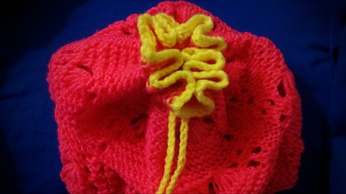 Master class sulla maglia dei cappelli estivi dei bambini