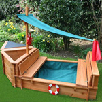 Parco giochi per bambini nel paese Parco giochi per bambini nel paese