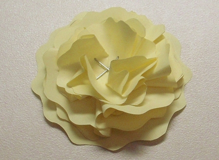 Come fare un chiodo di garofano dalla carta con le tue mani