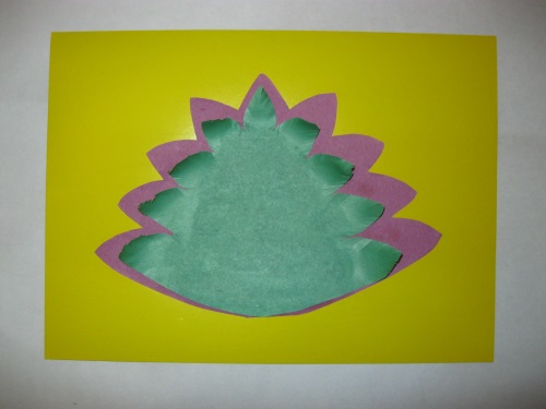 Favoloso pavone fatto di carta colorata