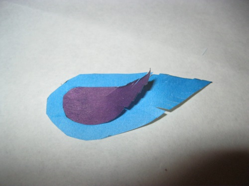Favoloso pavone fatto di carta colorata