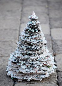 Come fare un albero di Natale dalla carta