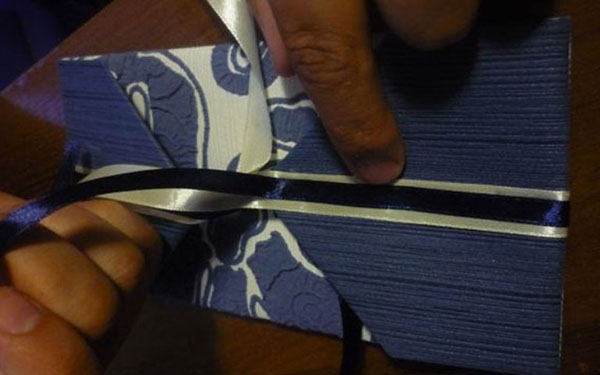 Busta di carta A4 con le tue mani