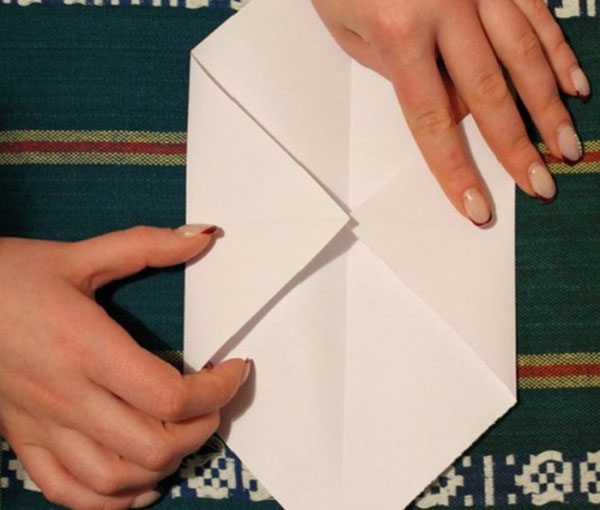 Busta di carta A4 con le tue mani