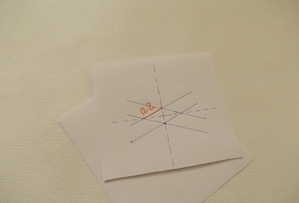 Come fare una spada dalla carta con le tue mani