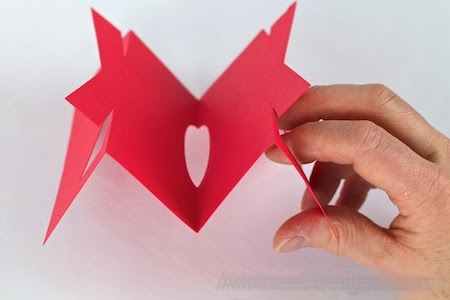 Facciamo un bel biglietto di auguri volumetrico il 14 febbraio: una master class con una foto