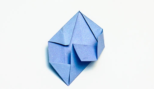 Come creare un fiore di origami con le tue mani