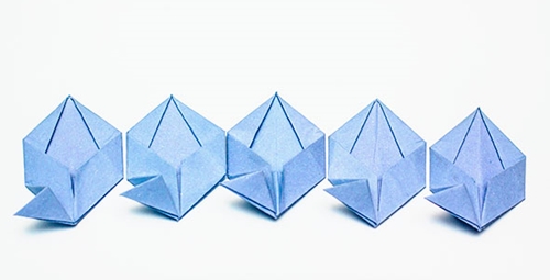 Come creare un fiore di origami con le tue mani