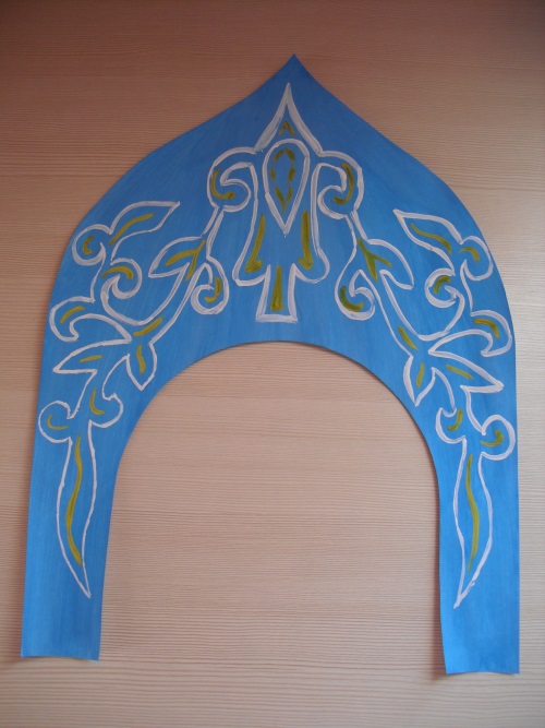 Kokoshnik russo di cartone
