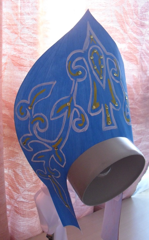 Kokoshnik russo di cartone