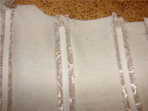 Come cucire un vestito per una ragazza per una performance del mattino