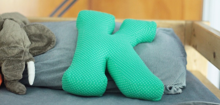 Pillow-letter con le proprie mani