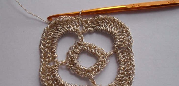 Bolero d'ottone per il crochet estivo
