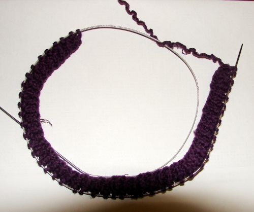 Cappello estivo con aghi a maglia