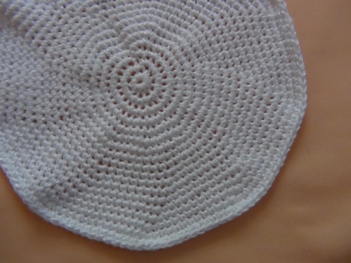 Crochet femminile del cappello di estate