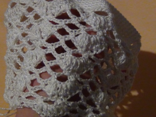 Crochet femminile del cappello di estate
