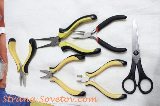 Master Class: Un set di braccialetti e orecchini di perle di corallo