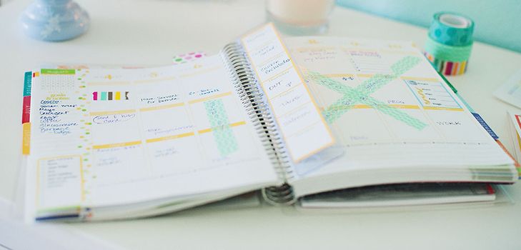 Organizzatore di buon umore con le proprie mani