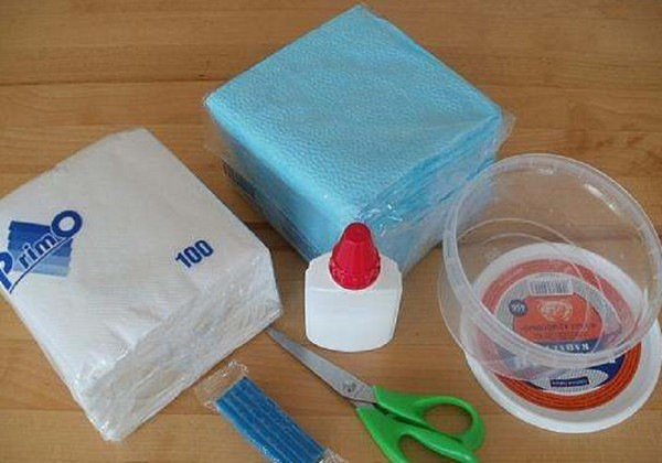 Regalo per la festa della mamma con le proprie mani - corsi di perfezionamento per la scuola materna e la scuola elementare