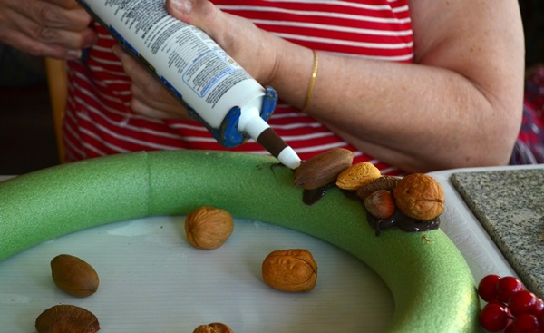 Artigianato di castagne sul tema dell'autunno