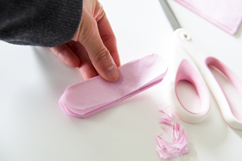 Come fare i pom-poms dalla carta