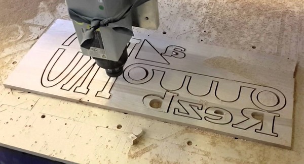 Filo da taglio (traforato) e stencil