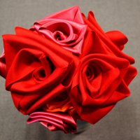 Rose da nastri con le proprie mani