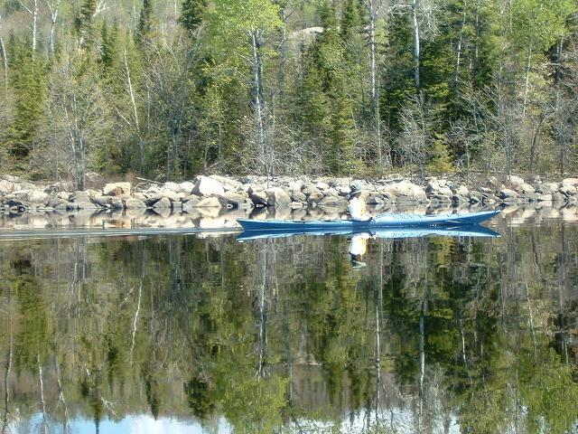 Viaggio in acqua sui kayak