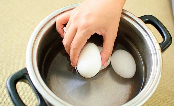 Come decorare le uova per la Pasqua con le tue mani - lezioni master interessanti con foto