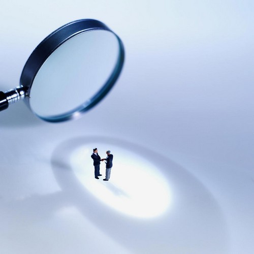 Come iniziare una ricerca di persone per cognome