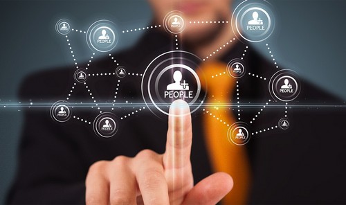Come iniziare una ricerca di persone per cognome
