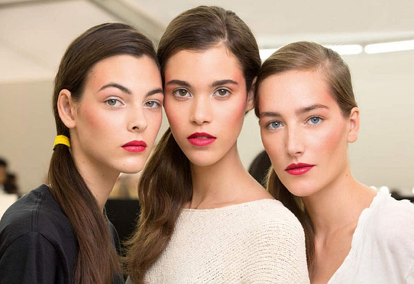 Trucco efficace l'8 marzo: Segreti di Chanel