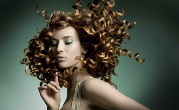 Chimica dei capelli con una foto